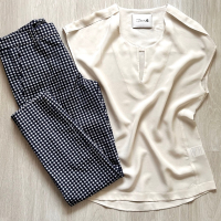 Елегантен панталон в ситно каре Zara & страхотен копринен топ Dante 6 , снимка 13 - Панталони - 45046559