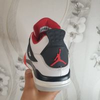 маратонки Jordan 4 Retro "Fire Red  номер  39, снимка 5 - Маратонки - 45864590