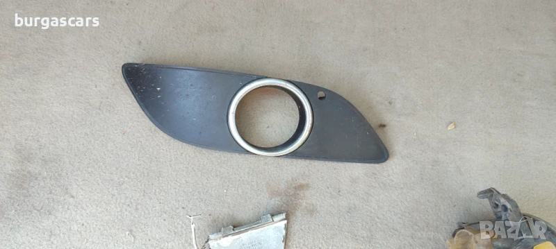 Решетка халоген дясна Mercedes B180 W245 - 20лв, снимка 1