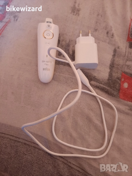 Braun Silk-Epil SES9001 3D WHT/Gold BOX MN боди за епилатор, снимка 1