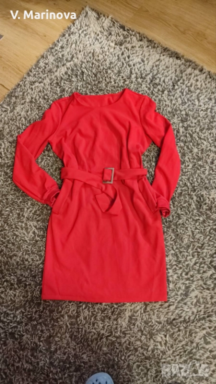 Червена дамска рокля, снимка 1