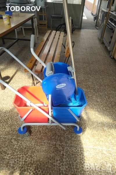 продавам количка за почистване Hagleitner , снимка 1