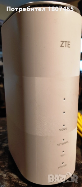 Рутер ZTE MC888 5G в сиво и бяло, снимка 1