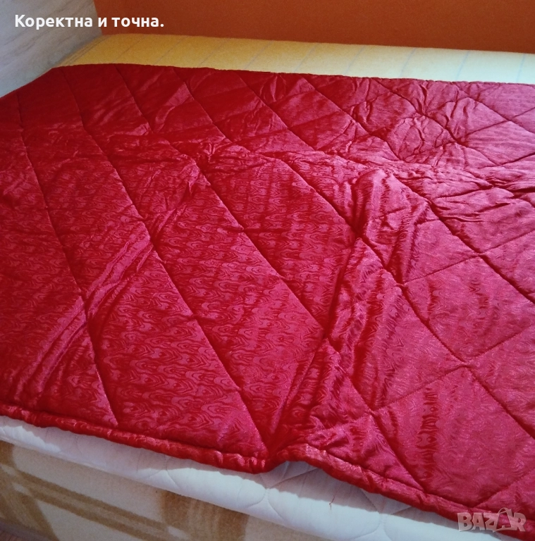 Продавам чисто нова,зимна,червена,олекотена завивка., снимка 1