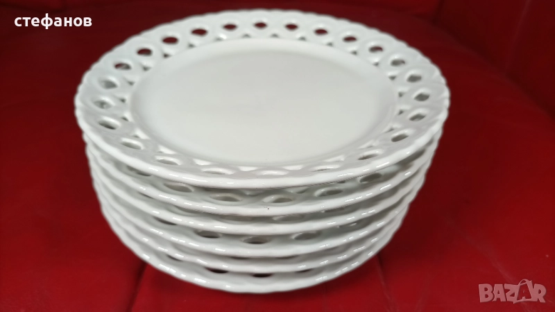 Десертни порцеланови чинийки на Изида, рязан порцелан, 6 бр, снимка 1