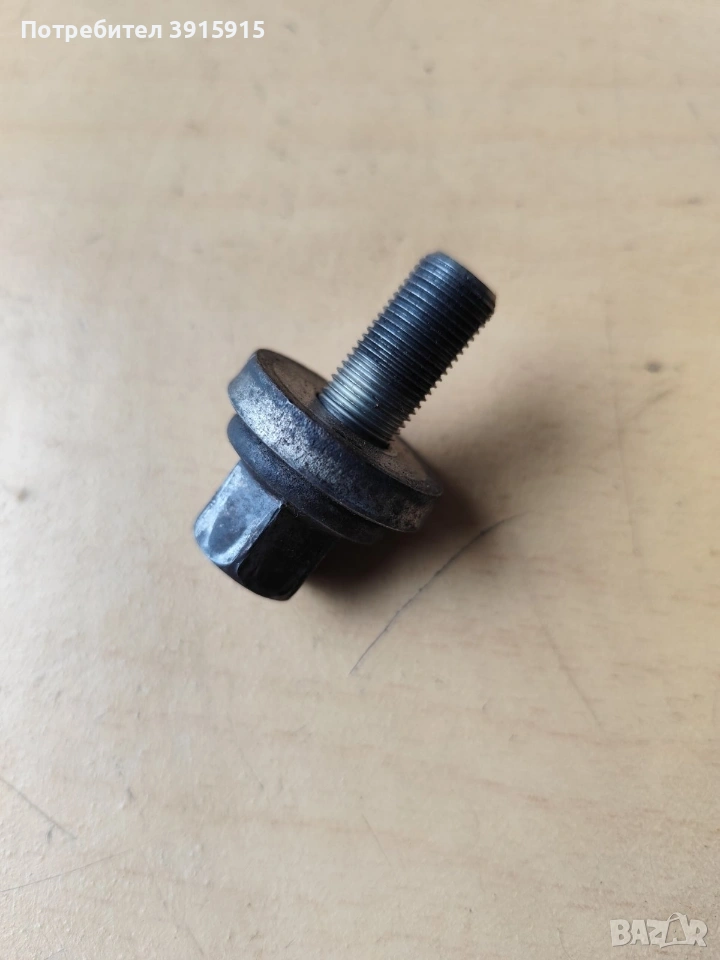 Болт демпферна шайба от Honda jazz , снимка 1