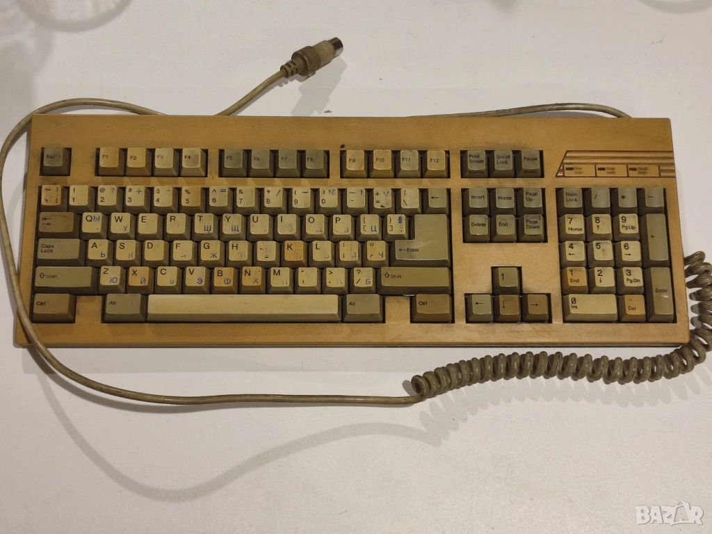 Клавиатура ХТ / АТ за Правец 16 и ретро компютри, снимка 1