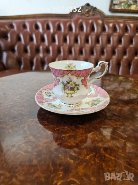 Колекционерска чаша за кафе от костен порцелан, снимка 1