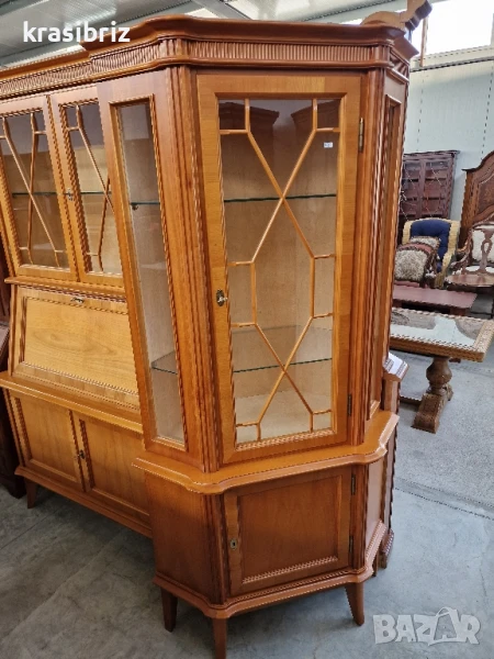 Масивна Ъглова Витрина -внос от Германия! , снимка 1