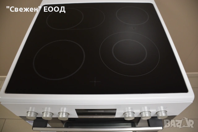 Готварска печка BOSCH HKR39C220 3D горещ въздух стъклокерамичен плот, снимка 10 - Печки, фурни - 53332690