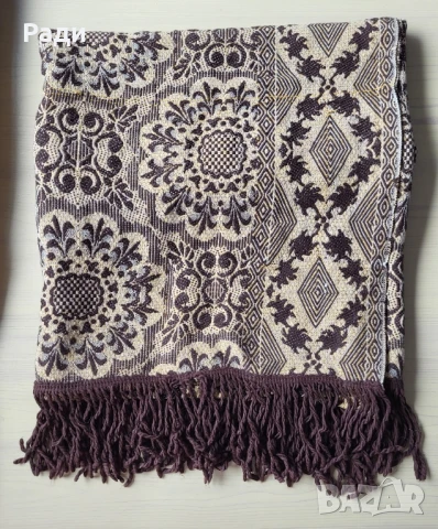 Продавам килимче завеса за стена етажерка или под с ресни , снимка 2 - Пердета и завеси - 51377530