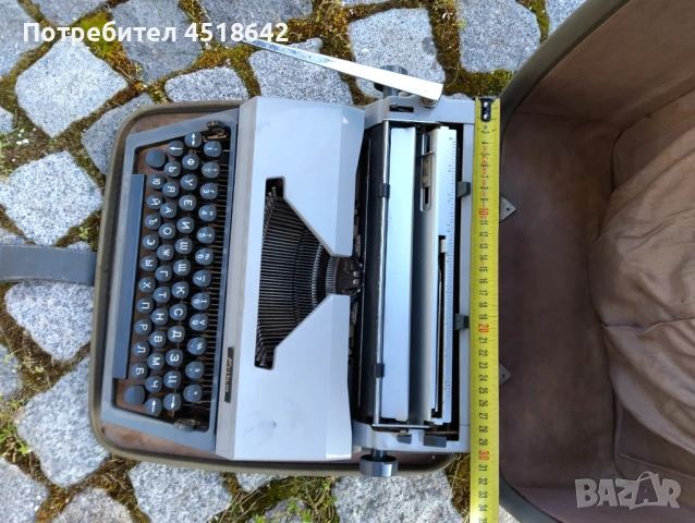 Старинна пишеща машина ЕРИКА, Erika, снимка 4 - Антикварни и старинни предмети - 54240554