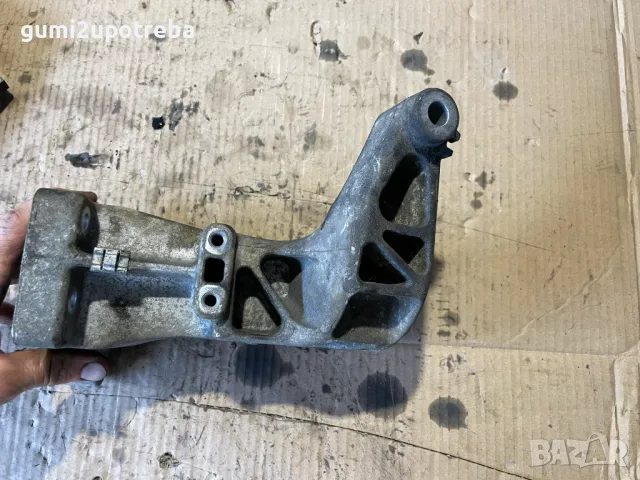 Скоба Опора Двигател A6422230704 Mercedes W211 E class Tmodel 4matic 320CDI, снимка 6 - Части - 50317665