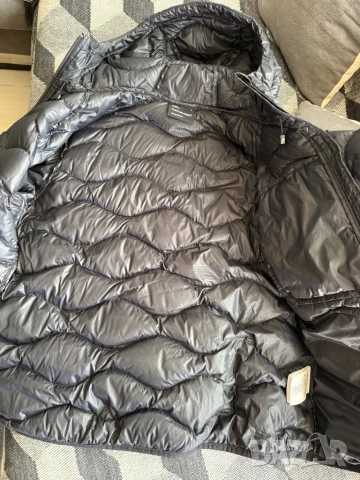 Peak Performance W Helium Hood Jacket, снимка 5 - Якета - 52219859
