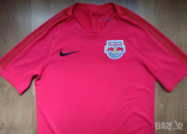 Red Bull Salzburg / NIKE - мъжка футболна тениска, снимка 1 - Спортни дрехи, екипи - 46022496