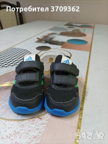 Маратонки Adidas, снимка 2 - Детски маратонки - 45370499