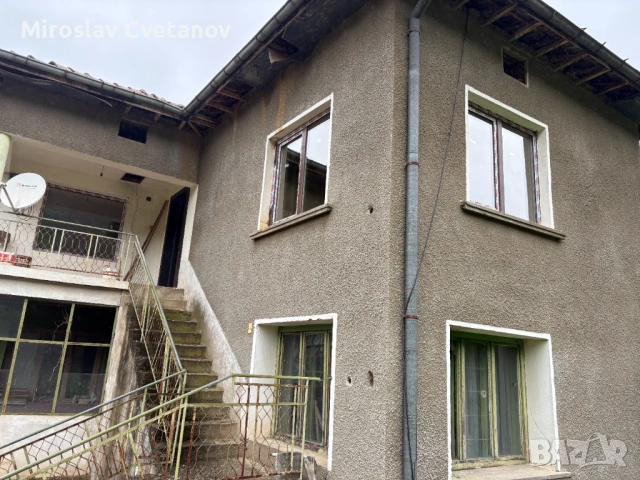 Двуетажна къща в с. Котеновци - 37 000 евро, снимка 4 - Къщи - 53787480