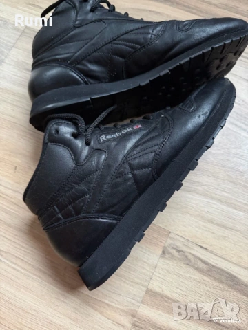 Оригинални високи класически маратонки Reebok Royal Glide ! 38,5 н, снимка 2 - Маратонки - 52850939