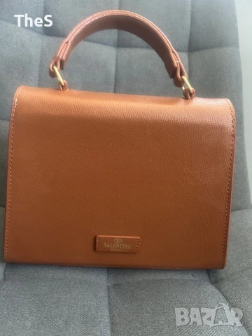Чанта VALENTINO. Неразличима от нова , снимка 3 - Чанти - 50514556