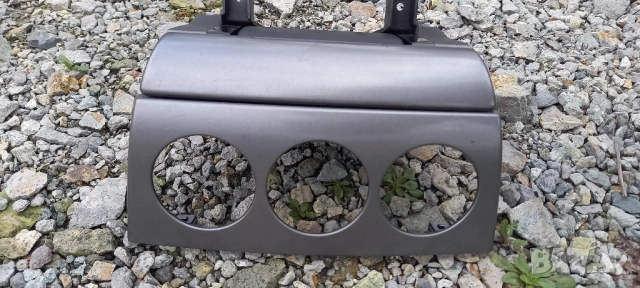 Пепелник за Peugeot 308, снимка 3 - Части - 53660161