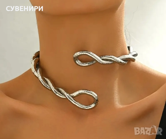 Дамско колие в сребрист цвят