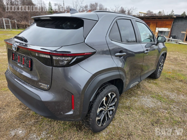 Toyota yaris cross 1.5 Hybrid 4x4 2024, снимка 8 - Автомобили и джипове - 53489693