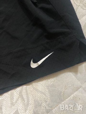 Къси дамски панталонки Nike, снимка 3 - Къси панталони и бермуди - 46673737