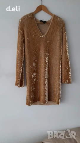 ESCADA Original Size M Уникална рокля от Вълна и Кашмир , снимка 2 - Рокли - 53081657