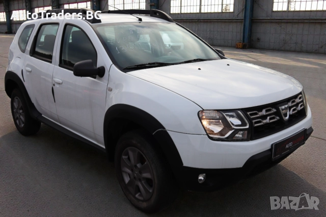 Dacia Duster 1.6 Газ/Бензин, снимка 15 - Автомобили и джипове - 52772541