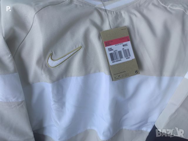 Нов, Страхотен суичър Nike Dri-FIT , снимка 2 - Спортни дрехи, екипи - 46551962