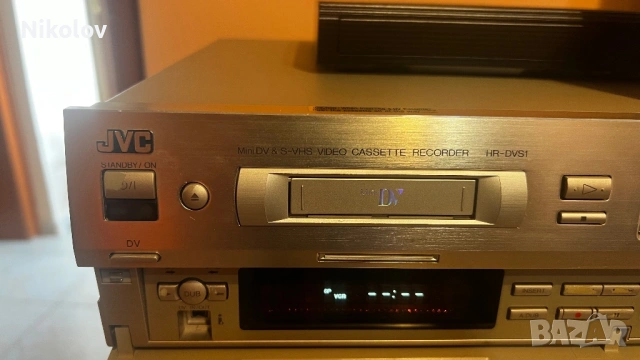  JVC HR-DVS1EU , снимка 4 - Плейъри, домашно кино, прожектори - 53251637