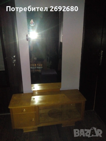 Ретро тоалетка с огледало  , снимка 6 - Секции и витрини - 51750290