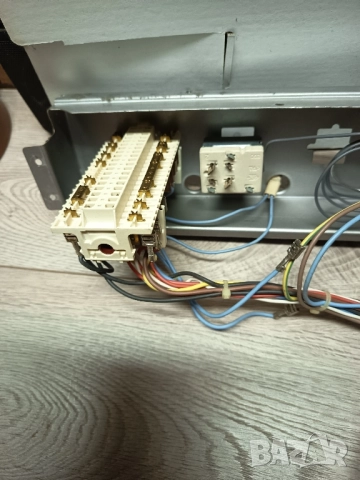 Готварска печка индезит mod: K6M5 части 6 вида В, снимка 10 - Печки, фурни - 51949463