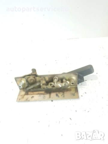 Дръжка за заключване на задна врата за Mercedes Sprinter (2000-2005) 9017400135 , снимка 2 - Части - 54136987