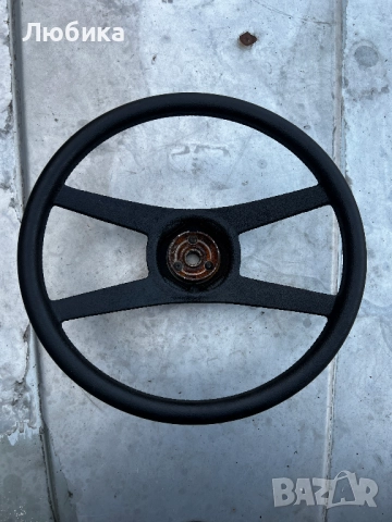 Ретро волан за CHEVROLET CORVETTE C3 като нов