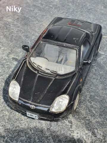 TOYOTA MR2 1:32