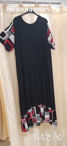 Дълга Макси Рокля в черно с цветен волан и ръкав-размер 58,60,62!, снимка 1 - Рокли - 45962348