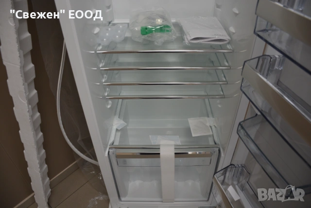 Хладилник за вграждане 177 см Electrolux IK3026SAR, снимка 4 - Хладилници - 53333871