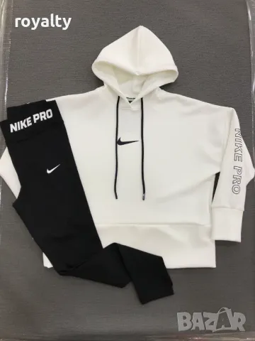 Nike дамски комплекти Два цвята , снимка 2 - Спортни екипи - 49941200