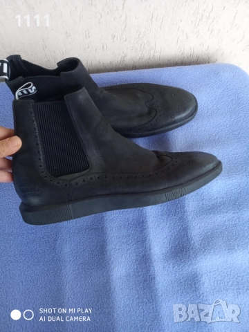 Боти Melvin & Hamilton номер 42.