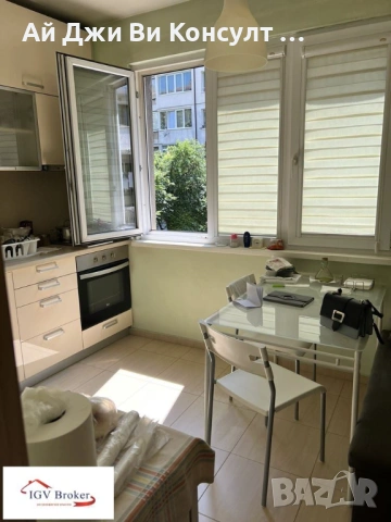 Тристаен апартамент в Медицинска академия