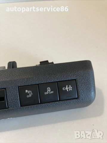 Бутон за PDC превключвател за Peugeot 3008 1.6 HDI (2010) 96647493XT, снимка 2 - Части - 53594356