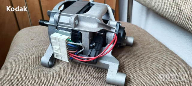 Работещ двигател за пералня Arieli, използван, снимка 2 - Перални - 53413808