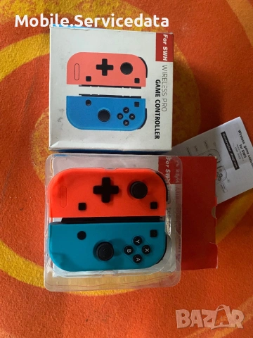Комплект от два безжични контролера (ляв и десен)