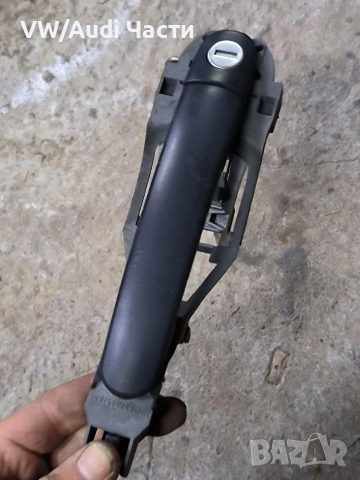 Дръжка врата за Голф 4 Бора Пасат Сеат Шкода VW Golf 4 Bora Passat Skoda Seat 3B0837885, снимка 2 - Части - 53829596