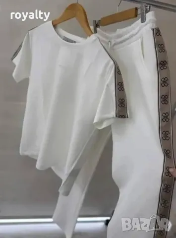 Guess дамски комплекти Различни цветове , снимка 11 - Комплекти - 49697805