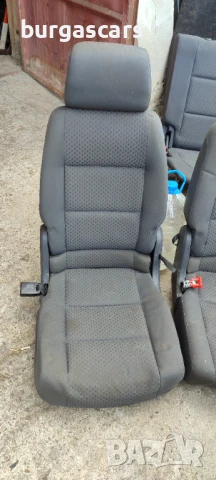 Салон Vw Touran 7 места - 100лв, снимка 4 - Части - 51274553