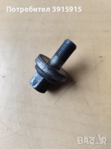 Болт демпферна шайба от Honda jazz 