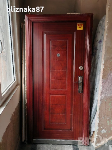 Входна врата с прагове и ключове за апартамент , снимка 2 - Входни врати - 53574916