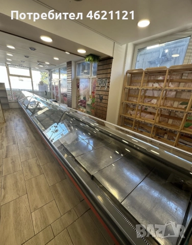 Хладилна витрина със агрегат 